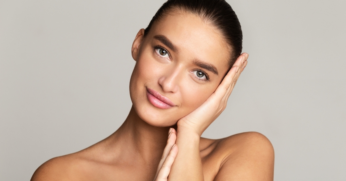 blog-new-beauty-wellness-newcanaan-ct-tunable-laser-resurfacing-vs.-rf-microneedling-hero